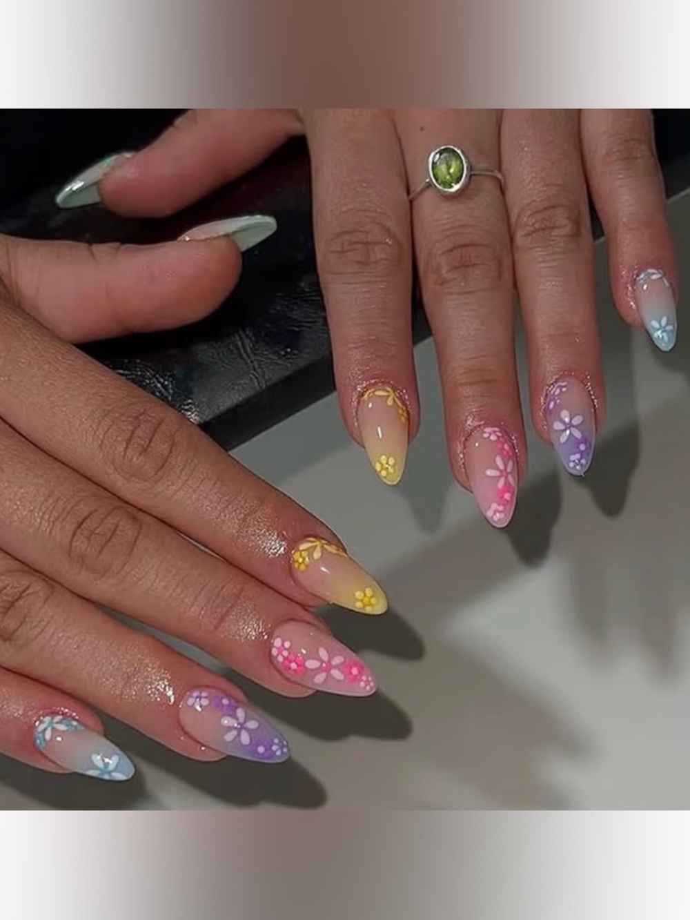 Pastel Ombre Floral Acrylic Nails - Multicolor